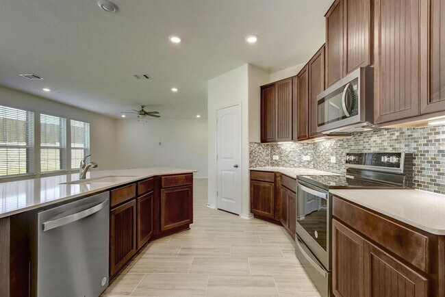 Foto del edificio - 185 Azure Cv