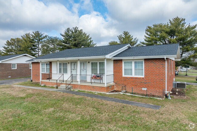 Building Photo - Hayfield Homes