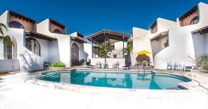 Building Photo - 9280 Biscayne Blvd