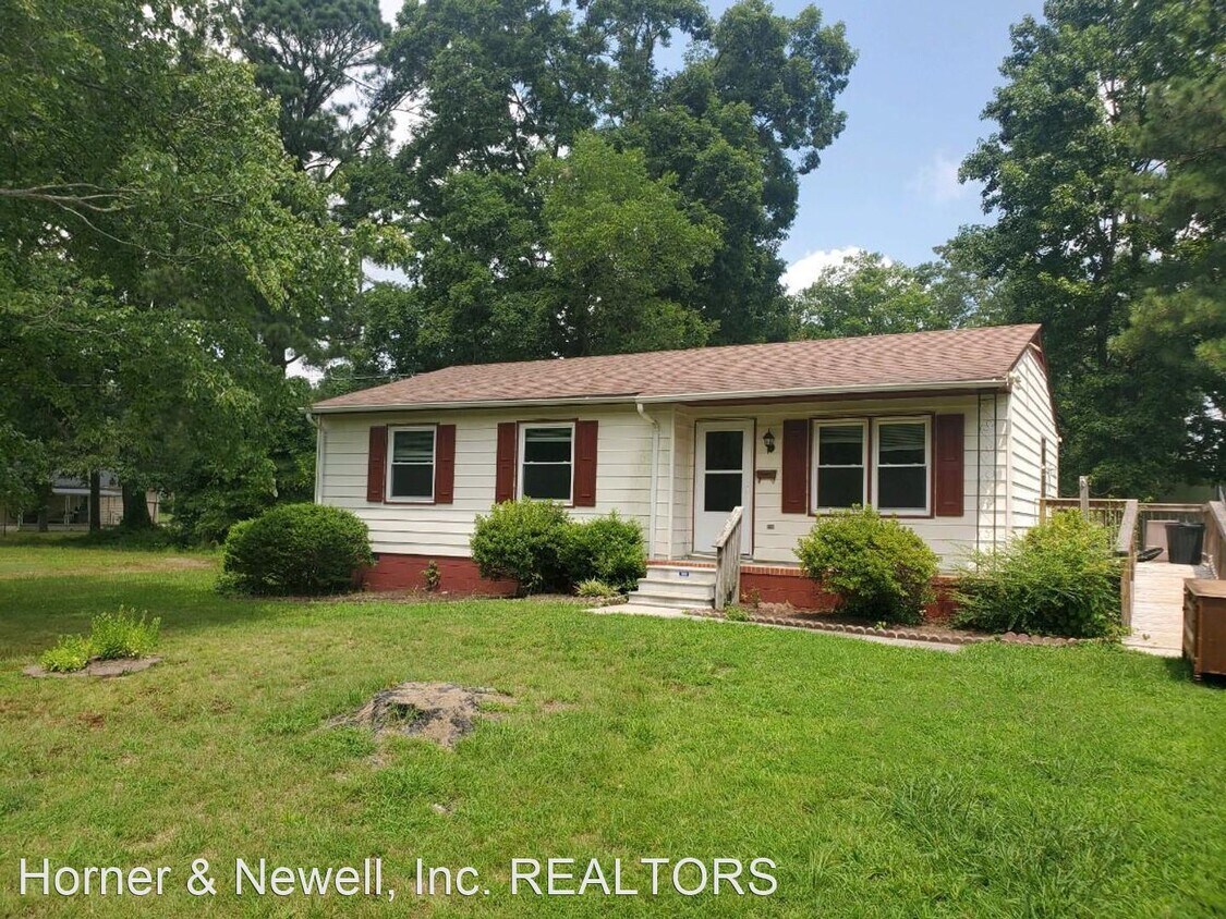 Primary Photo - 3 br, 1 bath House - 201 East 4th Street