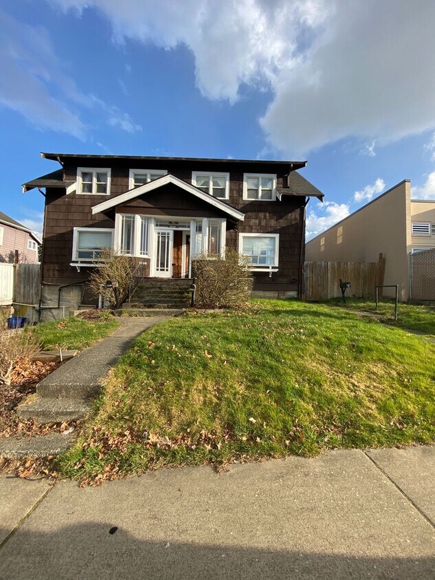 Foto principal - 1306-11306 Billy Frank Jr. St