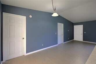 Building Photo - 1108 Willard Ave