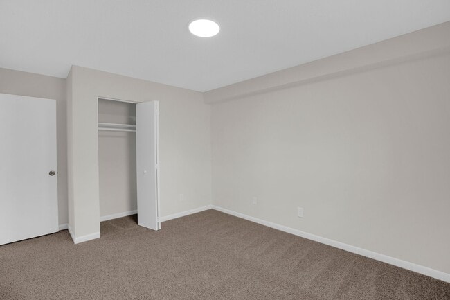 Building Photo - Villager Apartments