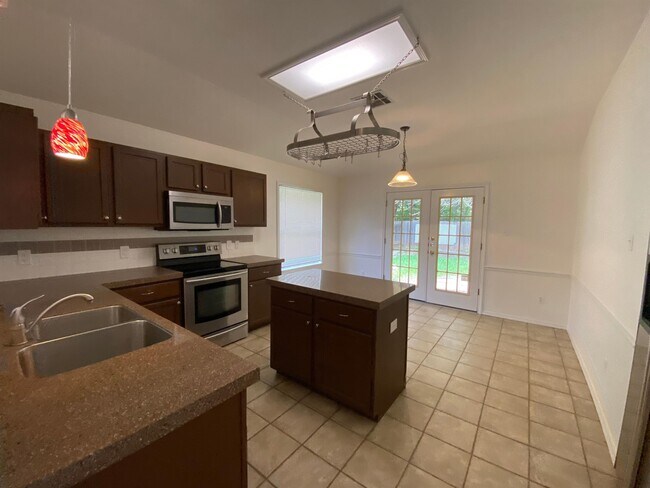 Foto del edificio - 151 McKennas Cove