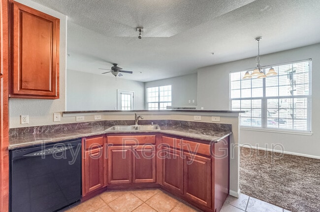 Foto del edificio - 2855 Blue Sky Cir