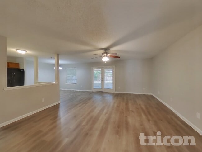 Building Photo - 7636 Collins Ridge Blvd