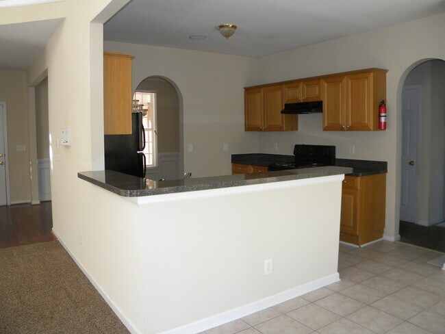 Foto del edificio - Home For The Holidays!!  Huge 4 Bedroom/3 Bath Home Available In Perfect Lithonia Location!!!