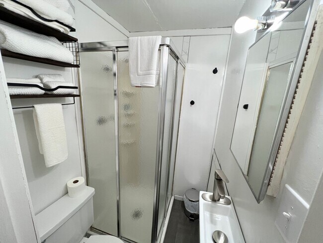 Foto del edificio - 204 N Olive St