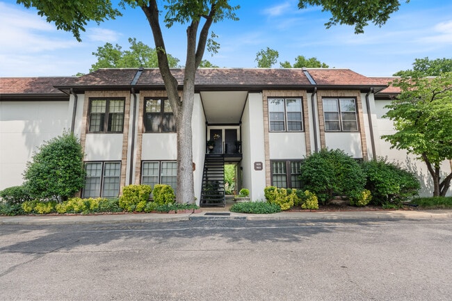 Building Photo - 4505 Harding Pike