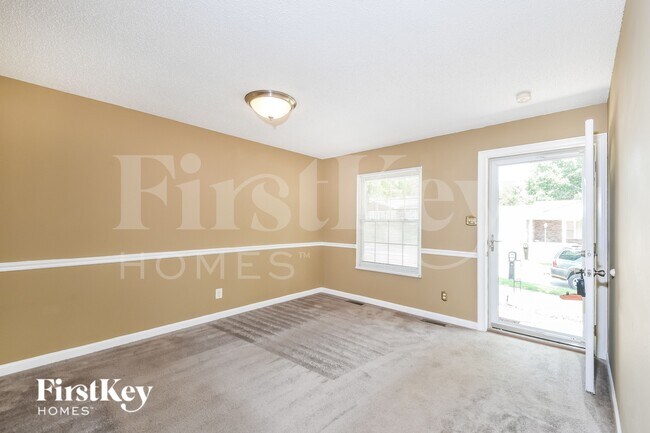 Foto del edificio - 6780 Lesli Mari Ct