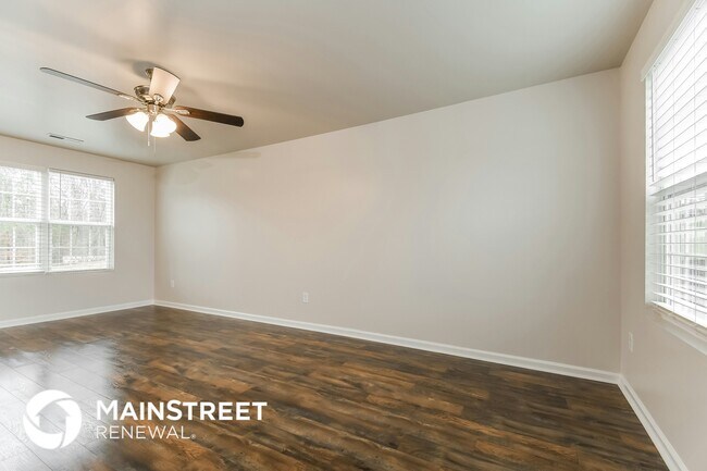 Foto del edificio - 828 Brentwood Pk Ln