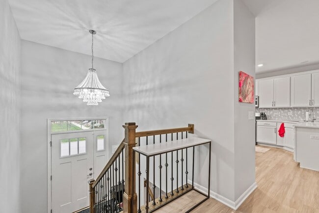 Building Photo - 1627 Sager Way