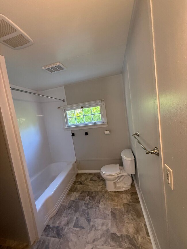 Foto del edificio - One Bedroom House In Port Hadlock