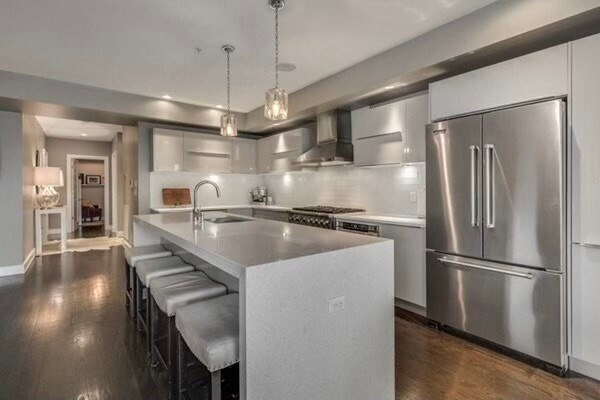 Foto del edificio - 403 W 1st St