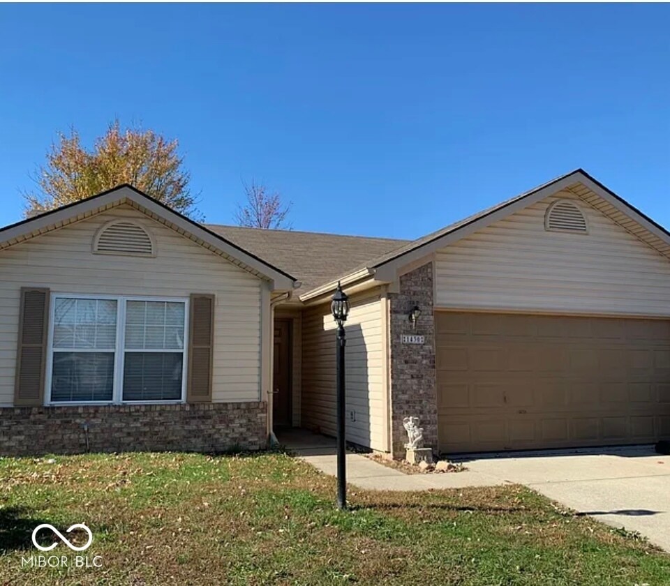 Primary Photo - 1430 Sanner Dr