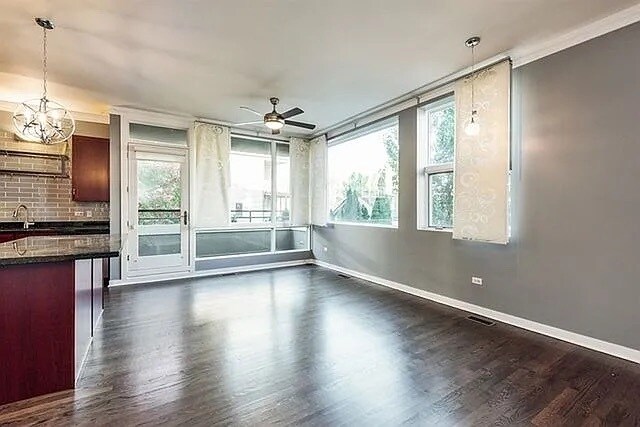 Foto del edificio - 2065 N Kedzie Ave