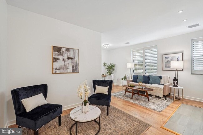 Foto del edificio - 2138 California St NW