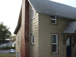 Building Photo - 617 S Jefferson St