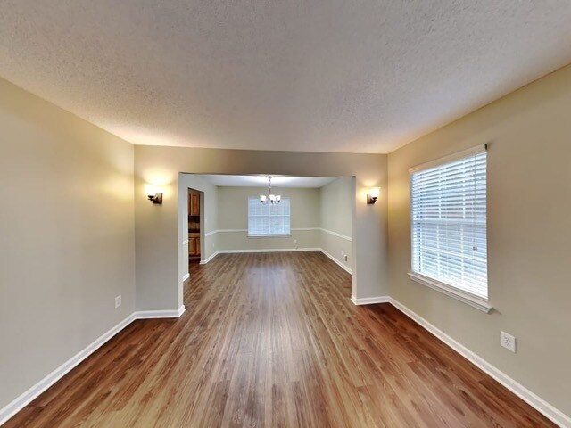 Foto del edificio - 3873 Riverview Chase Bluff