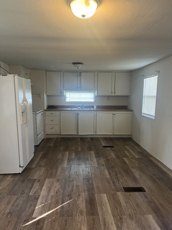 Building Photo - 1545 Partridge Ct