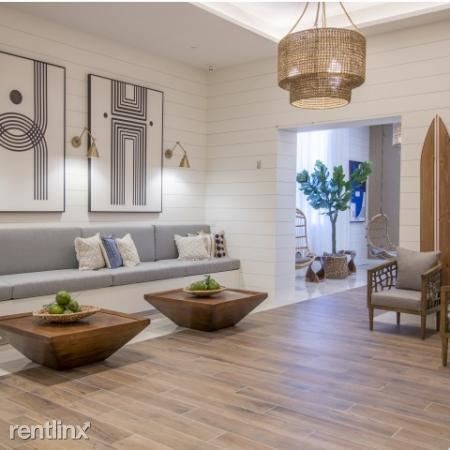 Foto del edificio - 5249 NW 7th St