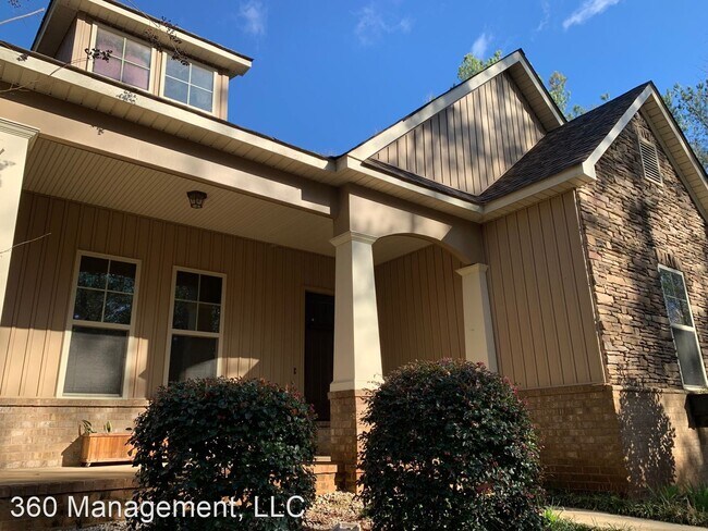 Building Photo - 3 br, 2 bath House - 716 Lee Rd 2039