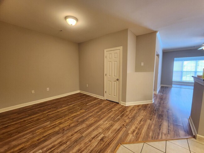 Foto del edificio - 2 Bedroom | 2 Bath Condo with Garage in Bellingham Park