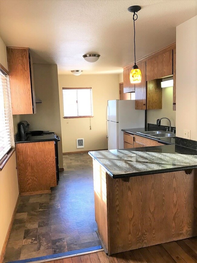 Foto del edificio - 2 br, 1 bath House - 4135 W E Street