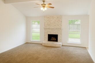 Building Photo - 20250 Smithfield Crossing Ln