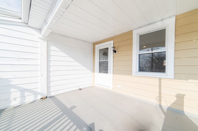 Foto del edificio - 115 N Delancy Pl