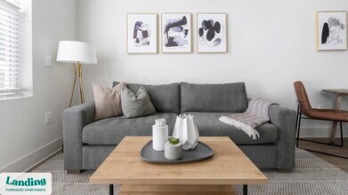 Building Photo - 404 W 26th St