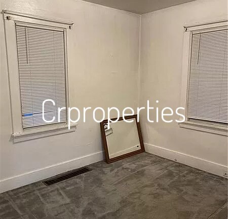 Foto del edificio - 610 Miller St