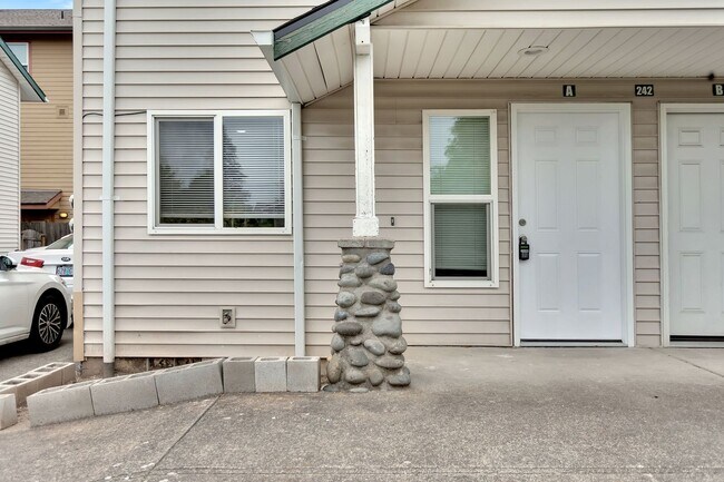 Foto del edificio - 242 SE 106th Ave