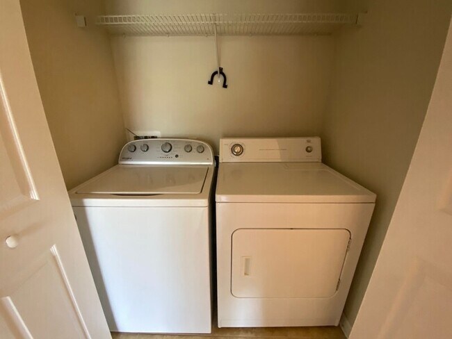 Building Photo - 6519 White Blossom Cir