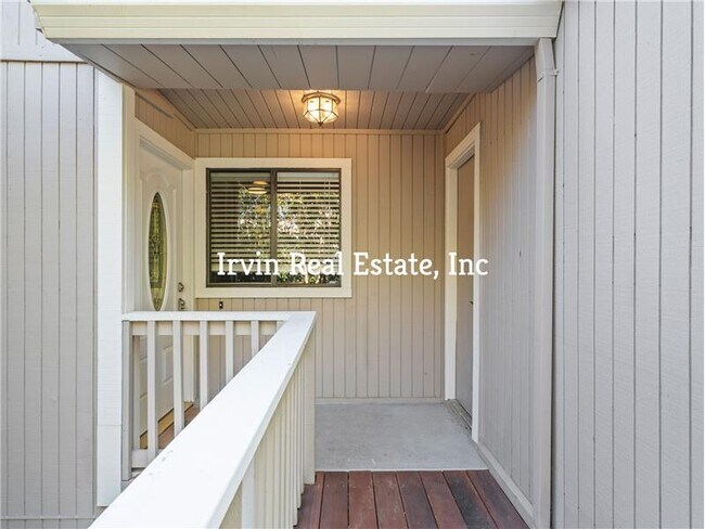 Building Photo - 501 Camelback Rd