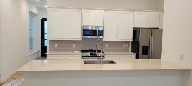 Building Photo - 566 Dry Fork Ln