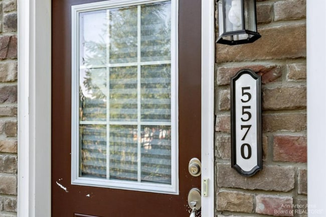 Building Photo - 5570 Arbor Chase Dr