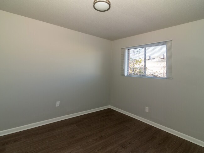 Bedroom - Rosewood Apartments