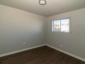 Bedroom - Rosewood Apartments