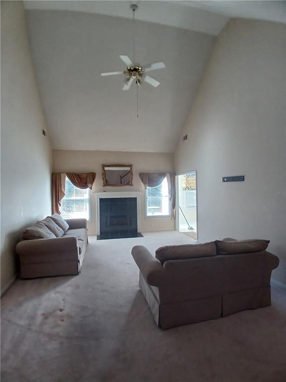 Foto del edificio - 945 Common Oak Pl