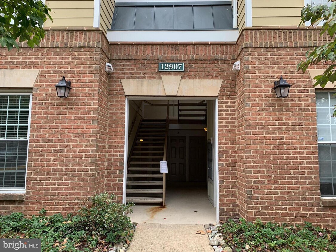 12907 Alton Square Unit 102, Herndon, VA 20170 Apartment for Rent in