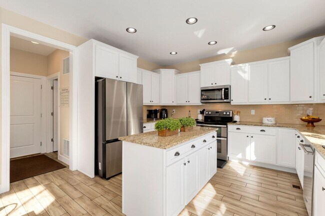 Foto del edificio - Evolve Real Estate: Evolve Real Estate: Me...