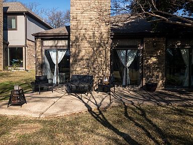 Foto del edificio - 2765 Fairway Park St