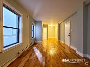 Building Photo - 1347 N Dearborn St