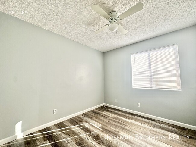 Foto del edificio - 1425 Freeman Ave