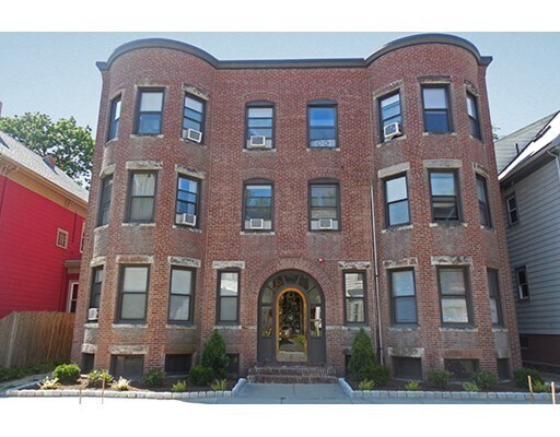 Primary Photo - 46 Cedar St
