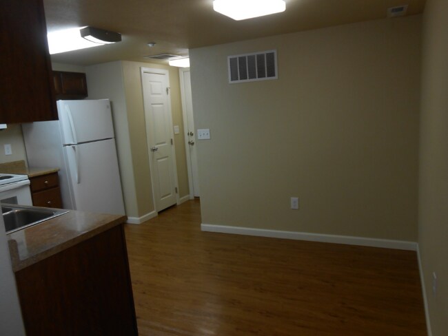 Foto del edificio - 3918 Goodnight Ave