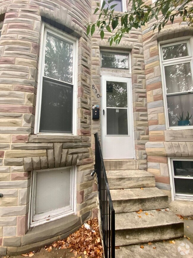 Building Photo - 830 W 34th St
