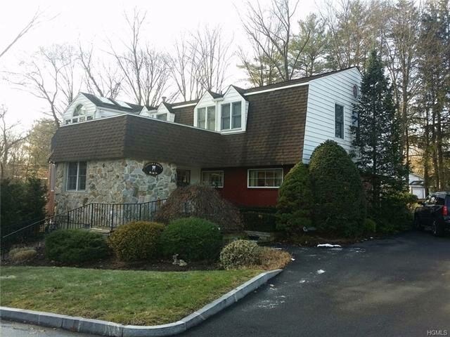 Foto del edificio - 99 New Hempstead Rd