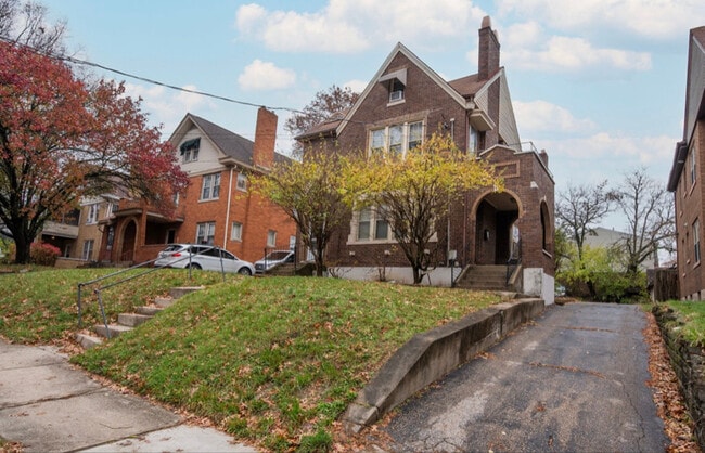 Foto del edificio - 834 Hermosa Ave